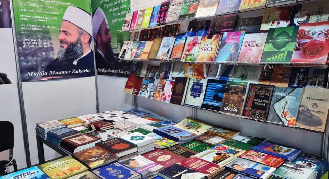 IKC-PODGORICA 18 GOD. ZA REDOM PONOVO NAJUSPJEŠNIJI NA MEĐUNARODNOM SAJMU KNJIGA I OBRAZOVANJA U PODGORICI (442 FOTOGRAFIJA)