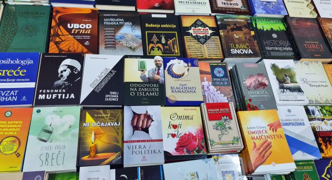 IKC-PODGORICA 18 GOD. ZA REDOM PONOVO NAJUSPJEŠNIJI NA MEĐUNARODNOM SAJMU KNJIGA I OBRAZOVANJA U PODGORICI (442 FOTOGRAFIJA)