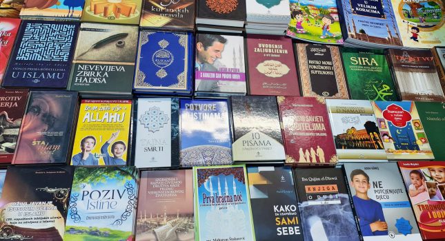 IKC-PODGORICA 18 GOD. ZA REDOM PONOVO NAJUSPJEŠNIJI NA MEĐUNARODNOM SAJMU KNJIGA I OBRAZOVANJA U PODGORICI (442 FOTOGRAFIJA)