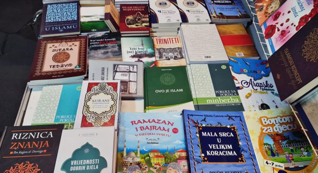 IKC-PODGORICA 18 GOD. ZA REDOM PONOVO NAJUSPJEŠNIJI NA MEĐUNARODNOM SAJMU KNJIGA I OBRAZOVANJA U PODGORICI (442 FOTOGRAFIJA)
