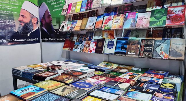 IKC-PODGORICA 18 GOD. ZA REDOM PONOVO NAJUSPJEŠNIJI NA MEĐUNARODNOM SAJMU KNJIGA I OBRAZOVANJA U PODGORICI (442 FOTOGRAFIJA)