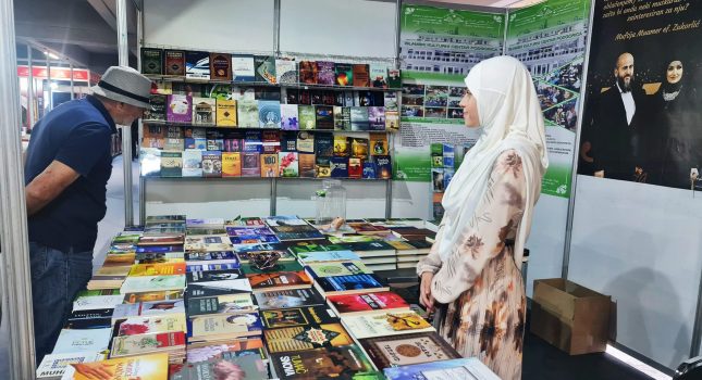 IKC-PODGORICA 18 GOD. ZA REDOM PONOVO NAJUSPJEŠNIJI NA MEĐUNARODNOM SAJMU KNJIGA I OBRAZOVANJA U PODGORICI (442 FOTOGRAFIJA)