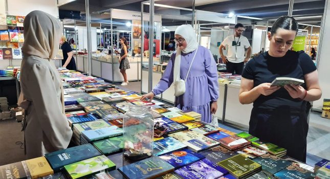 IKC-PODGORICA 18 GOD. ZA REDOM PONOVO NAJUSPJEŠNIJI NA MEĐUNARODNOM SAJMU KNJIGA I OBRAZOVANJA U PODGORICI (442 FOTOGRAFIJA)