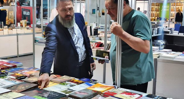 IKC-PODGORICA 18 GOD. ZA REDOM PONOVO NAJUSPJEŠNIJI NA MEĐUNARODNOM SAJMU KNJIGA I OBRAZOVANJA U PODGORICI (442 FOTOGRAFIJA)