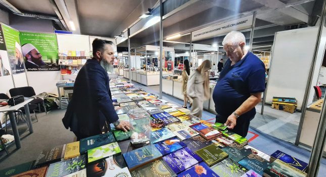 IKC-PODGORICA 18 GOD. ZA REDOM PONOVO NAJUSPJEŠNIJI NA MEĐUNARODNOM SAJMU KNJIGA I OBRAZOVANJA U PODGORICI (442 FOTOGRAFIJA)