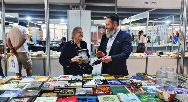 IKC-PODGORICA 18 GOD. ZA REDOM PONOVO NAJUSPJEŠNIJI NA MEĐUNARODNOM SAJMU KNJIGA I OBRAZOVANJA U PODGORICI (442 FOTOGRAFIJA)