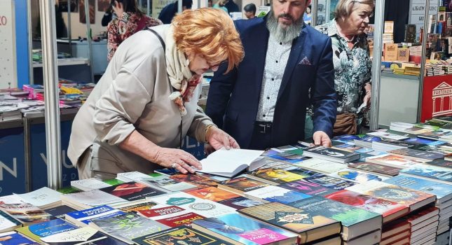 IKC-PODGORICA 19 GOD. ZA REDOM PONOVO NAJUSPJEŠNIJI NA MEĐUNARODNOM SAJMU KNJIGA I OBRAZOVANJA U PODGORICI ( 234 FOTOGRAFIJE)