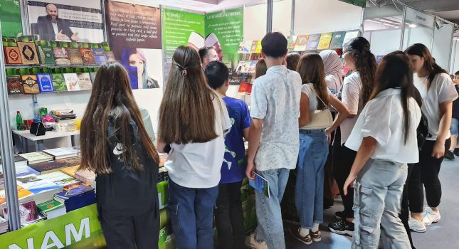 IKC-PODGORICA 18 GOD. ZA REDOM PONOVO NAJUSPJEŠNIJI NA MEĐUNARODNOM SAJMU KNJIGA I OBRAZOVANJA U PODGORICI (442 FOTOGRAFIJA)