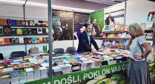 IKC-PODGORICA 19 GOD. ZA REDOM PONOVO NAJUSPJEŠNIJI NA MEĐUNARODNOM SAJMU KNJIGA I OBRAZOVANJA U PODGORICI ( 234 FOTOGRAFIJE)
