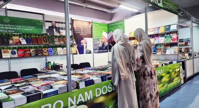 IKC-PODGORICA 18 GOD. ZA REDOM PONOVO NAJUSPJEŠNIJI NA MEĐUNARODNOM SAJMU KNJIGA I OBRAZOVANJA U PODGORICI (442 FOTOGRAFIJA)