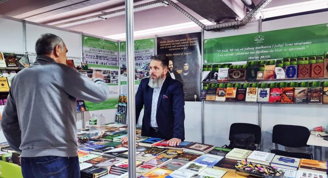 IKC-PODGORICA 18 GOD. ZA REDOM PONOVO NAJUSPJEŠNIJI NA MEĐUNARODNOM SAJMU KNJIGA I OBRAZOVANJA U PODGORICI (442 FOTOGRAFIJA)