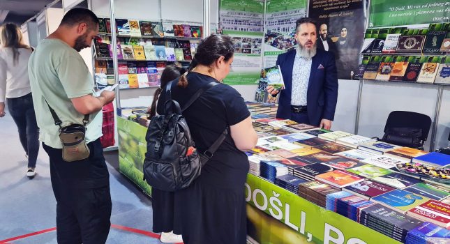 IKC-PODGORICA 18 GOD. ZA REDOM PONOVO NAJUSPJEŠNIJI NA MEĐUNARODNOM SAJMU KNJIGA I OBRAZOVANJA U PODGORICI (442 FOTOGRAFIJA)