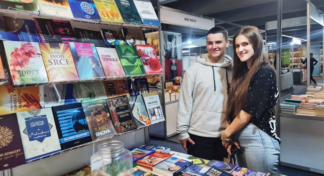 IKC-PODGORICA 18 GOD. ZA REDOM PONOVO NAJUSPJEŠNIJI NA MEĐUNARODNOM SAJMU KNJIGA I OBRAZOVANJA U PODGORICI (442 FOTOGRAFIJA)