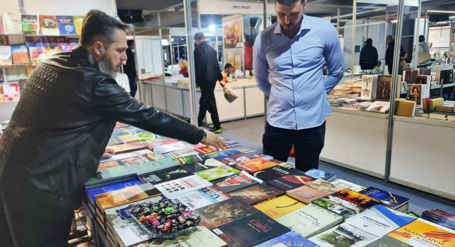 IKC-PODGORICA 18 GOD. ZA REDOM PONOVO NAJUSPJEŠNIJI NA MEĐUNARODNOM SAJMU KNJIGA I OBRAZOVANJA U PODGORICI (442 FOTOGRAFIJA)