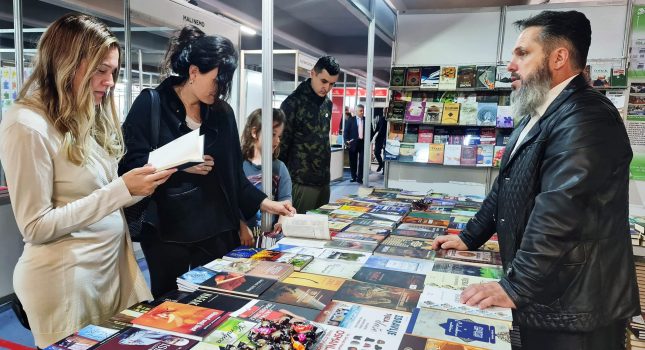 IKC-PODGORICA 18 GOD. ZA REDOM PONOVO NAJUSPJEŠNIJI NA MEĐUNARODNOM SAJMU KNJIGA I OBRAZOVANJA U PODGORICI (442 FOTOGRAFIJA)