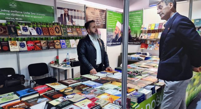 IKC-PODGORICA 18 GOD. ZA REDOM PONOVO NAJUSPJEŠNIJI NA MEĐUNARODNOM SAJMU KNJIGA I OBRAZOVANJA U PODGORICI (442 FOTOGRAFIJA)