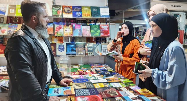 IKC-PODGORICA 18 GOD. ZA REDOM PONOVO NAJUSPJEŠNIJI NA MEĐUNARODNOM SAJMU KNJIGA I OBRAZOVANJA U PODGORICI (442 FOTOGRAFIJA)