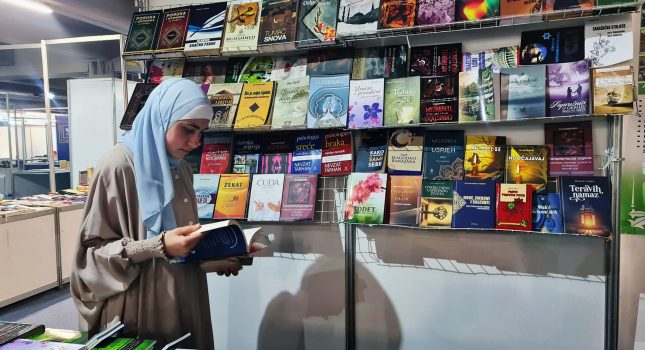 IKC-PODGORICA 18 GOD. ZA REDOM PONOVO NAJUSPJEŠNIJI NA MEĐUNARODNOM SAJMU KNJIGA I OBRAZOVANJA U PODGORICI (442 FOTOGRAFIJA)