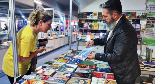 IKC-PODGORICA 18 GOD. ZA REDOM PONOVO NAJUSPJEŠNIJI NA MEĐUNARODNOM SAJMU KNJIGA I OBRAZOVANJA U PODGORICI (442 FOTOGRAFIJA)