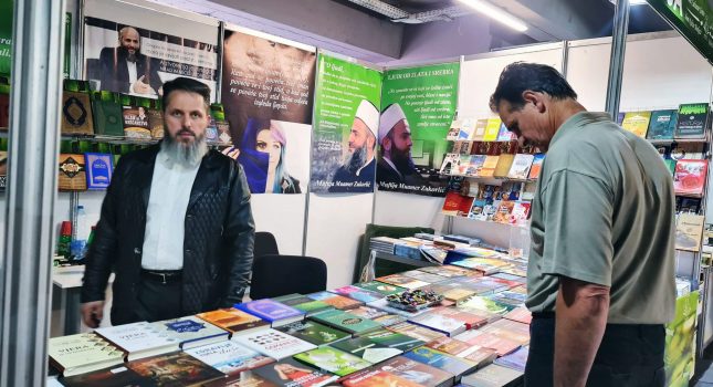 IKC-PODGORICA 18 GOD. ZA REDOM PONOVO NAJUSPJEŠNIJI NA MEĐUNARODNOM SAJMU KNJIGA I OBRAZOVANJA U PODGORICI (442 FOTOGRAFIJA)