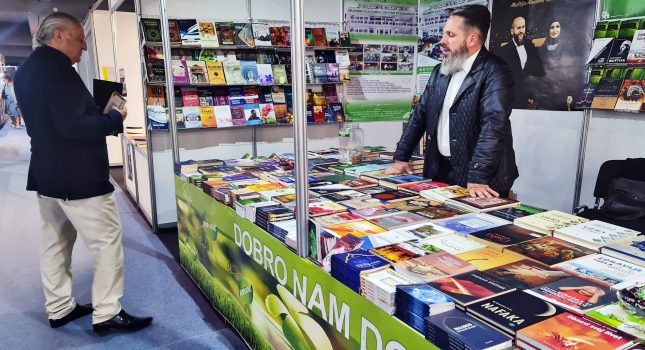 IKC-PODGORICA 18 GOD. ZA REDOM PONOVO NAJUSPJEŠNIJI NA MEĐUNARODNOM SAJMU KNJIGA I OBRAZOVANJA U PODGORICI (442 FOTOGRAFIJA)