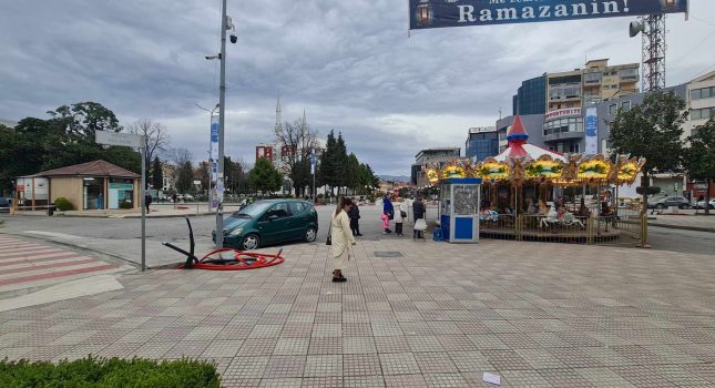 Albanske vlasti u Albaniju poštuju građane muslimane, a u Tuzima ih stravično diskriminišu, a ,,možda,, i mrze?! FOTO