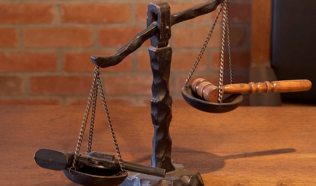 Ekstremizam vs. Popuštanje