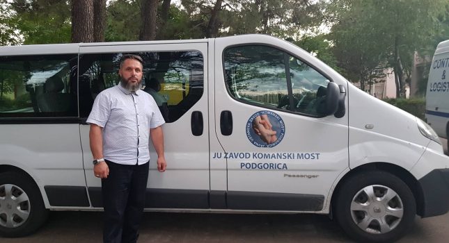 Ugaona garnitura Ustanovi za zbrinjavanje djece i odraslih lica sa ozbiljnim mentalnim smetnjama u razvoju