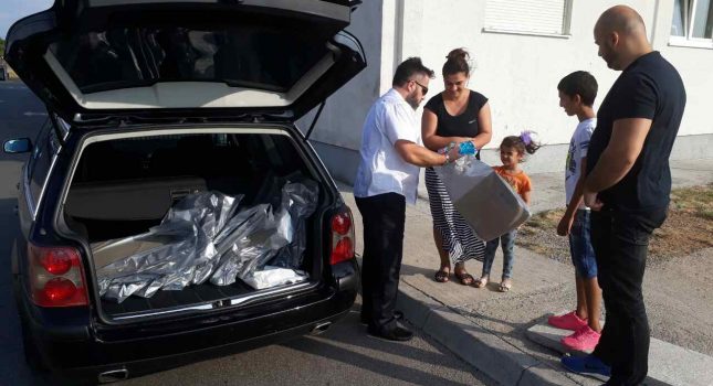 IKC Podgorica podijelio13 kompleta predškolskog materijala djeci koja su teškog materijalnog stanja