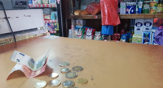 Nepoznata djeca isplatila dugove za tri siromašne porodice IKC PODGORICA