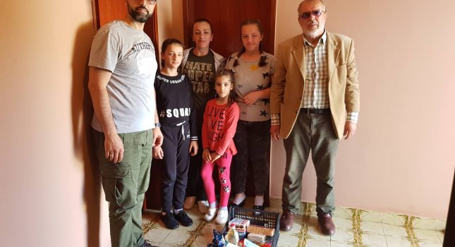 IKC Podgorica podijelio 87 paketa hrane i hemije, građanima Podgorice i Malesije