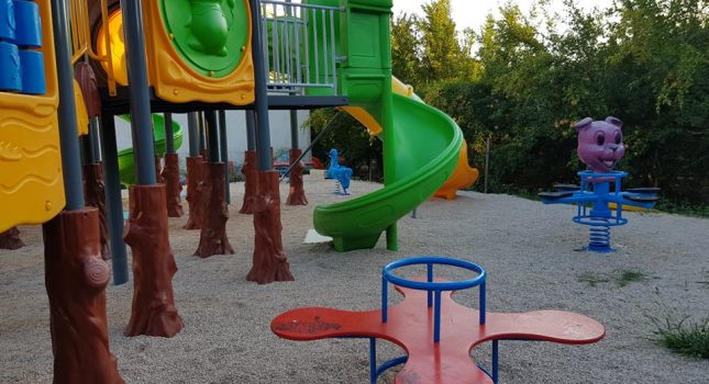 ,,Jedinstvenom,, Halal restoranu IDEA donirano preko 76 naslova raznih knjiga