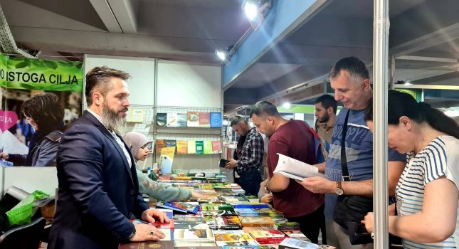 IKC-PODGORICA PONOVO NAJUSPJEŠNIJI NA ŠESNAESTOM MEĐUNARODNOM SAJMU KNJIGA I OBRAZOVANJA U PODGORICI (210 FOTOGRAFIJA)