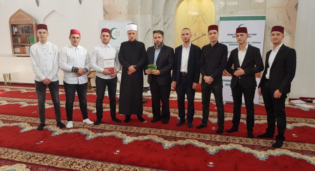 IKC Podgorica na takmičenju mekteblija u Novome pazaru ,,UPOZNAJ POSLANIKA a.s.,,(Foto)