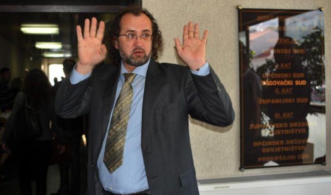 Katolički svećenik osudio nastup Dine Merlina u Dubrovniku: Njegovo zavijanje je slično zavijanju hodže s džamije