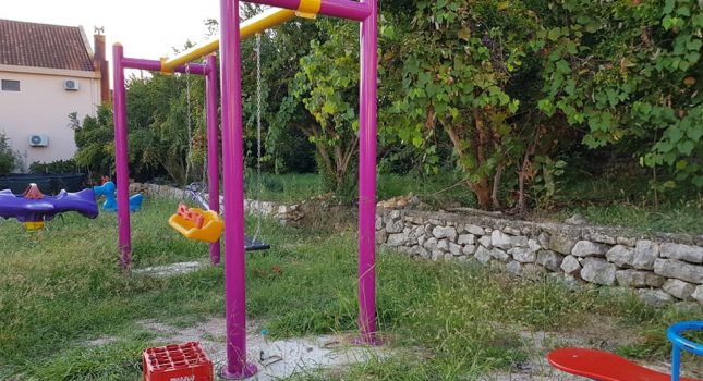 ,,Jedinstvenom,, Halal restoranu IDEA donirano preko 76 naslova raznih knjiga