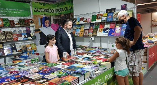 IKC-PODGORICA PONOVO NAJUSPJEŠNIJI NA 15 MEĐUNARODNOM SAJMU KNJIGA I OBRAZOVANJA U PODGORICI (102 fotografije)