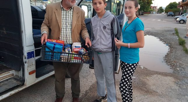 IKC Podgorica podijelio 87 paketa hrane i hemije, građanima Podgorice i Malesije