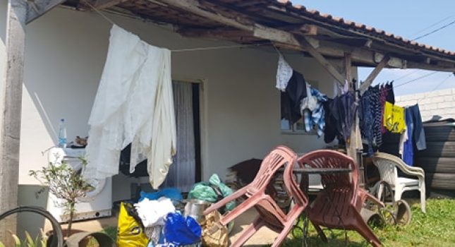 Donirana garderoba, obuća, invelidska kolica, frižider i posuđe IKC PODGORICA