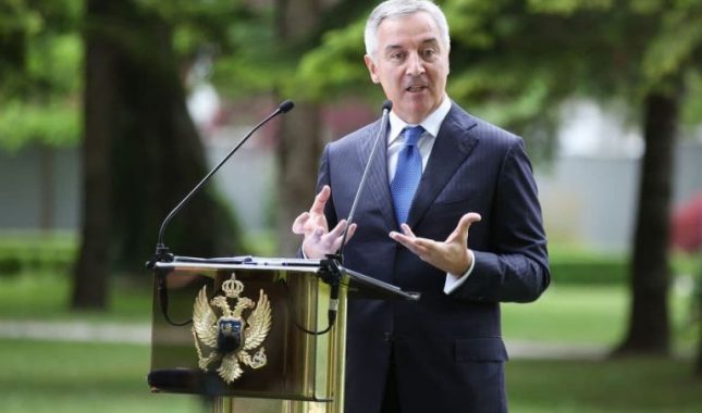 Milo Đukanović poručio da je “bilo dosta cirkusa Srpske pravoslavne crkve” (VIDEO)