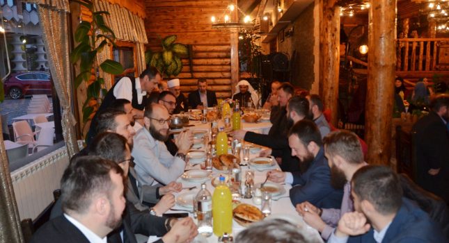 Predsjednik IKC Podgorica na iftaru Škole Kur'ana Časnog u Novom pazaru