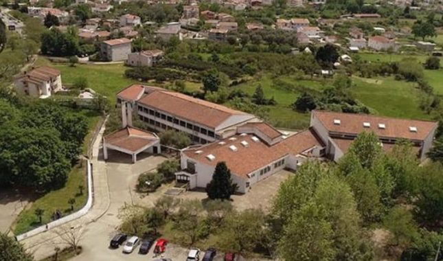 Potvrđeno da je učenik pjevao „Nož, žica, Srebrenica“