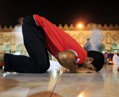 Gdje i kako je propisan namaz, i zašto baš tako?