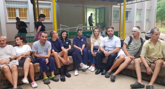 Ugaona garnitura Ustanovi za zbrinjavanje djece i odraslih lica sa ozbiljnim mentalnim smetnjama u razvoju