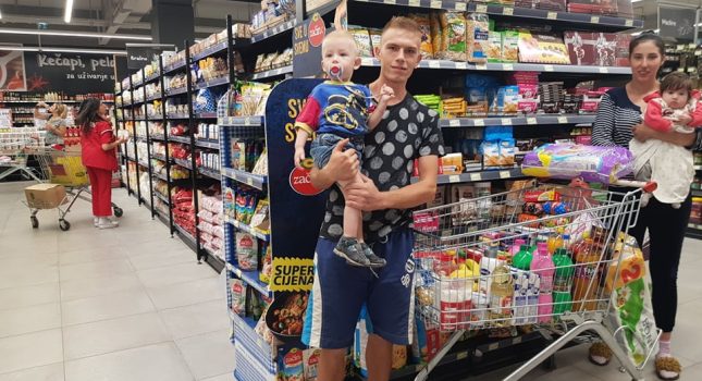 Gratis  apartman, hrana i prevoz za socijalno ugroženu porodicu Koljenović