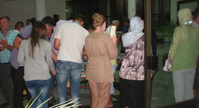 IKC Podgorica podijelio na hiljade islamskih flajera širom Crne Gore