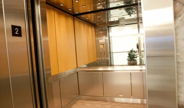 Zašto liftovi uvijek imaju ogledalo?