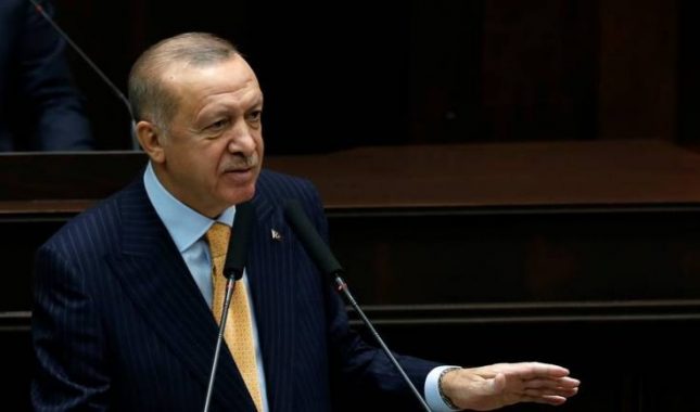 Poruka Macronu: Erdogan citirao stihove poznate kaside “Tale'al-bedru alejna min sinejtu-l-veda’ /VIDEO/