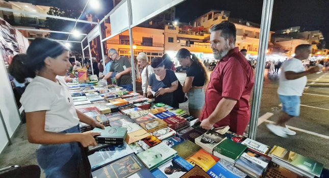 IKC PODGORICA PONOVO NAJUSPJEŠNIJI NA SAJMU KNJIGA 2023 god. U ULCINJU (239 FOTOGRAFIJE)