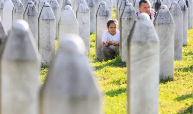 Udruženja žrtava genocida: Ime Karla Bilta bit će prvo na stubu srama u Potočarima